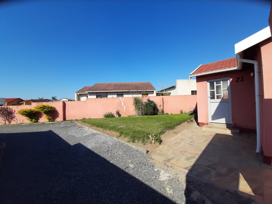 3 Bedroom Property for Sale in Amalinda North Eastern Cape